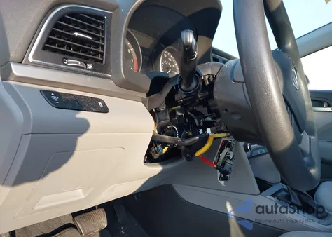 2017 Hyundai Elantra Se из США, поврежденный, VIN 5NPD84LFXHH071044